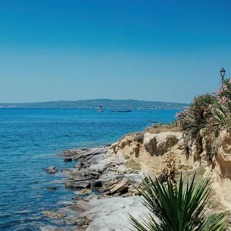 Casa Giunicchi, Un Gioiello Fronte Mare Tatil Evi Portoscuso