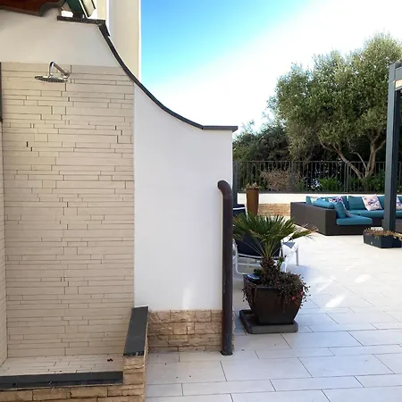 Casa Giunicchi, Un Gioiello Fronte Mare בית נופש *