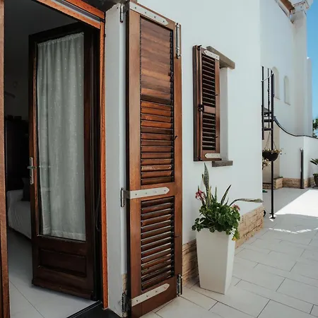 Casa Giunicchi, Un Gioiello Fronte Mare בית נופש *